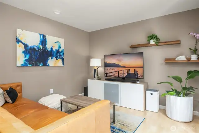 Inviting and cozy flex space