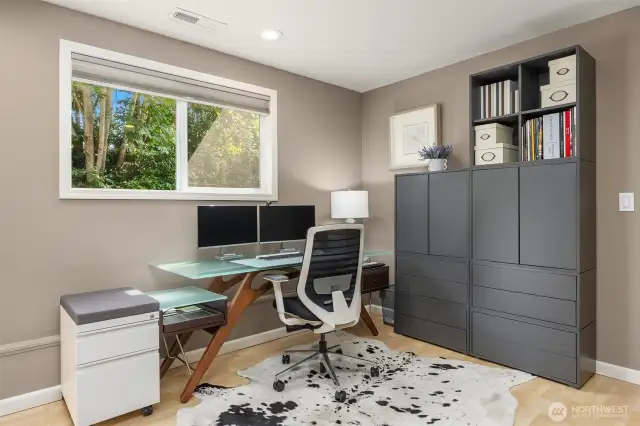 Flexible enough to serve as a study, library, or guest retreat, the office space provides reliable internet access, built-in shelving potential, and a serene atmosphere to stay focused and inspired at home....