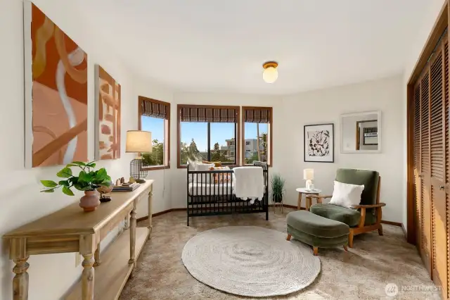 3rd bedroom w/ water views