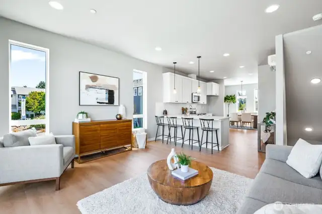 Photographs are for illustrative purposes only. Features, finishes, interior/exterior colors, landscaping and floorplan shown may vary from actual homes built.