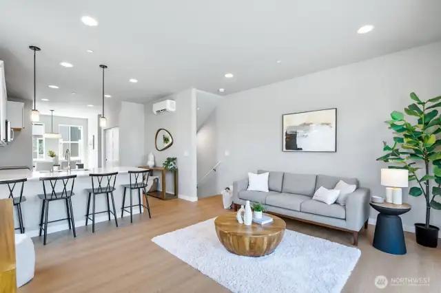 Photographs are for illustrative purposes only. Features, finishes, interior/exterior colors, landscaping and floorplan shown may vary from actual homes built.