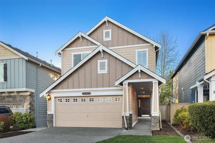 Beautiful Laurelcrest east facing 3 bedroom home with all new interior and exterior paint just a block from the neighborhood park.