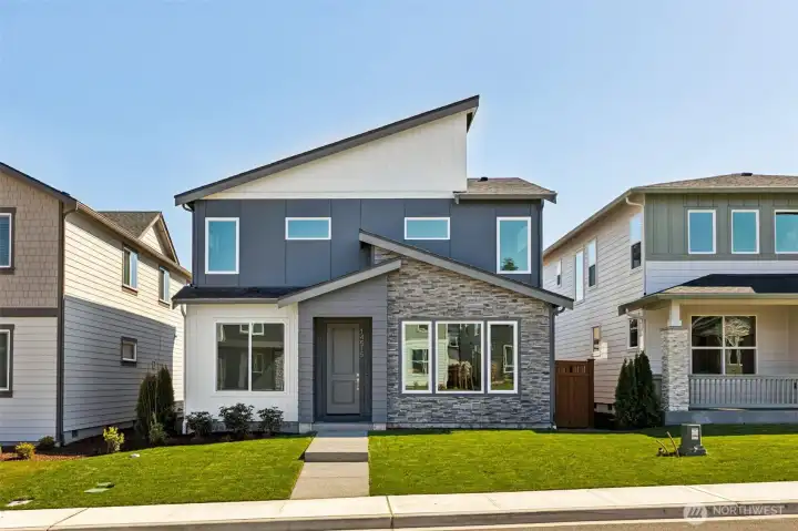 1929 Plan. Photos are of the actual home.