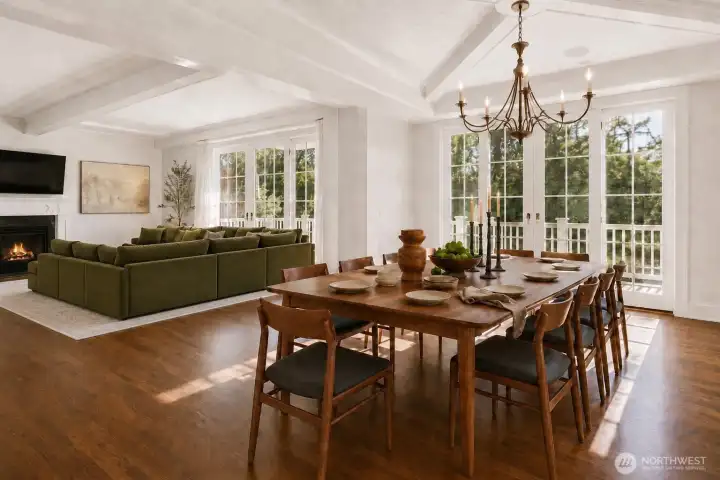 Virtual staged living and dining