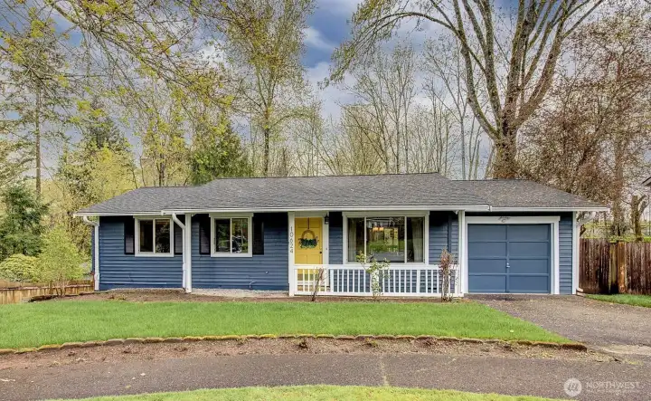 move-in-ready home nestled in Redmond’s highly sought-after Education Hill neighborhood.