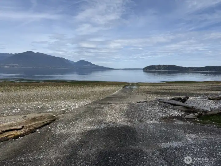 Boat launch - 3.9 miles away