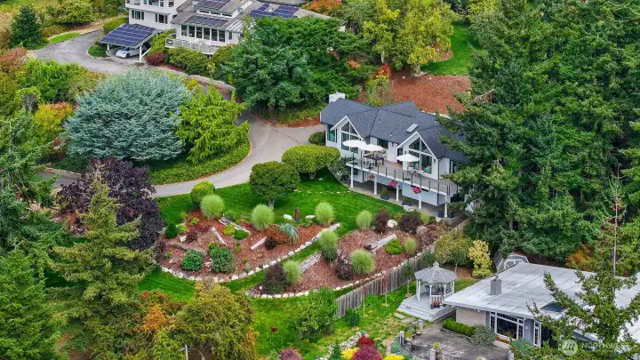 Whether you’re captivated by the expansive outdoor setting or the impeccable interiors, this property is a rare opportunity to experience luxury living in one of the area’s most desirable communities.