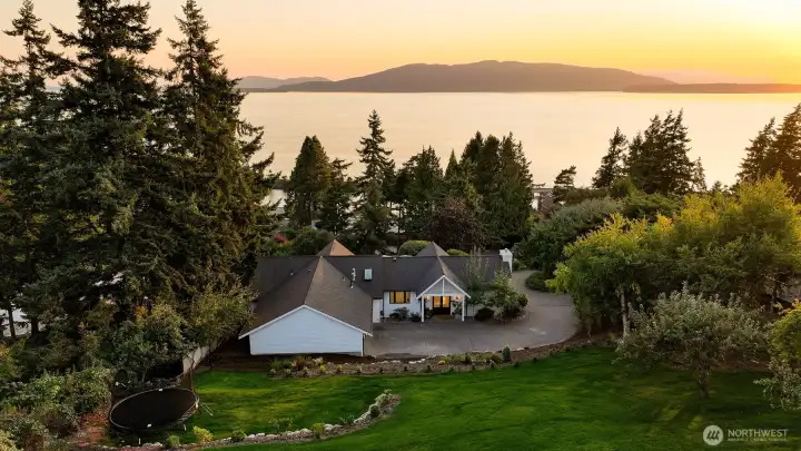 This home isn’t just a residence; it’s a lifestyle. With its proximity to some of the region’s most beautiful waterfront parks, scenic trails, and local amenities, every day here is an invitation to explore, unwind, and savor the best of coastal living.