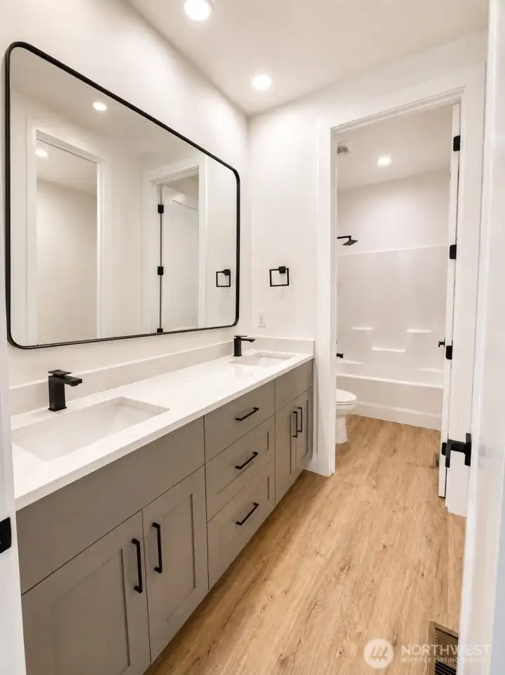 2nd Bathroom with separate shower/toilet room