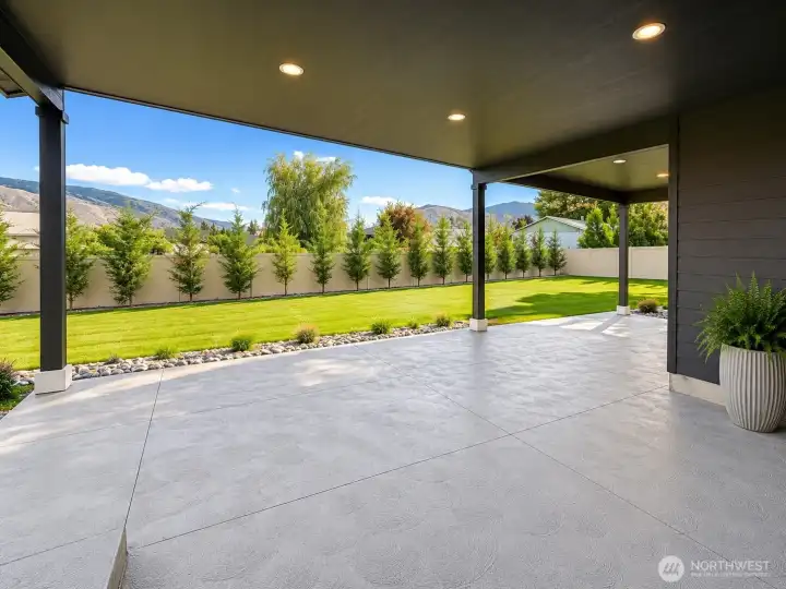 Spacious Back Patio