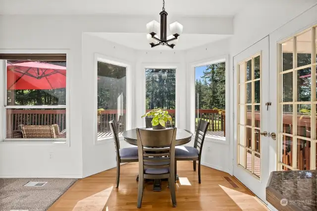 Kitchen Dining Nook