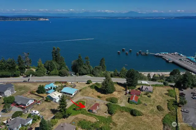 Expansive views of the sound and the mountains. Location, location, location combined with view, view, view in a multi-use zone equals Wise Investment.