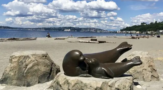 Alki Beach welcomes you.