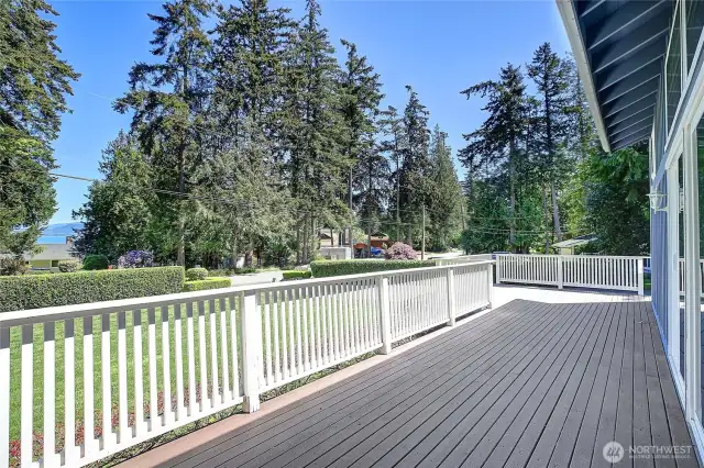 Nice Front View Deck