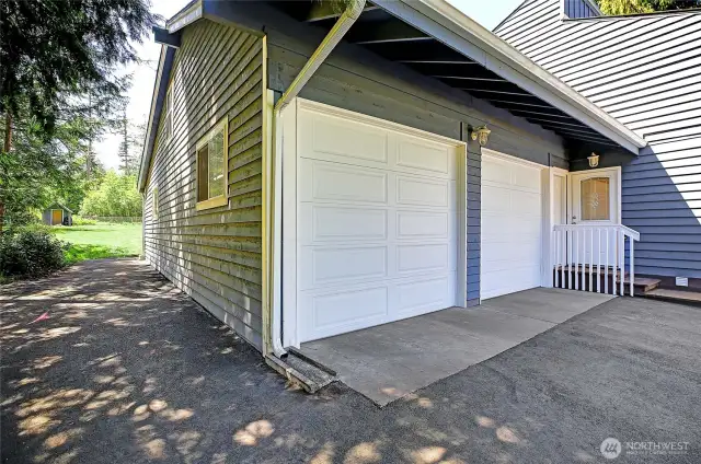 4 Car Deep Garage
