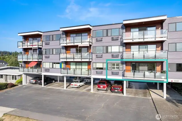 The recently upgraded Breakwater building offers new siding, new slider doors, new windows, and new decks. Residents enjoy a secure building with a welcoming lobby, on-site laundry, game room, gym, covered parking, and private storage.    Just blocks away from the beach park, ferry access, restaurants, cafes, art galleries and so much more!