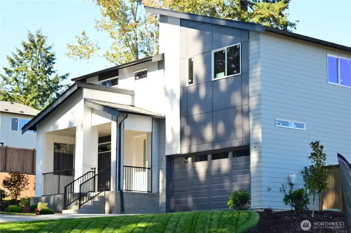 This is a similar model, but without the additional 3 car garage.