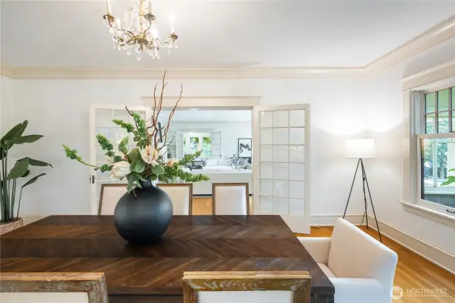 Circular floorplan keeps the flow