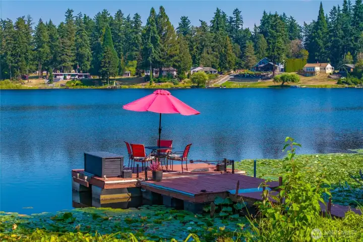 Pontoon boats are a wonderful tradition among Trout Lake residents, and new owners of this home will enjoy this wonderful pontoon boat to carry on the tradition.