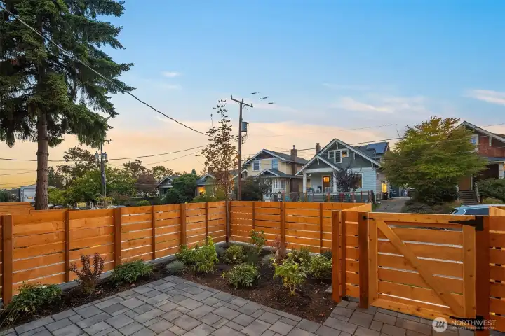 Photo of similar model home.
