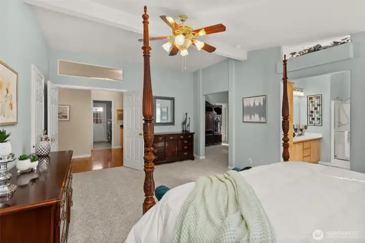 Offers direct access to ensuite bath and sitting room.