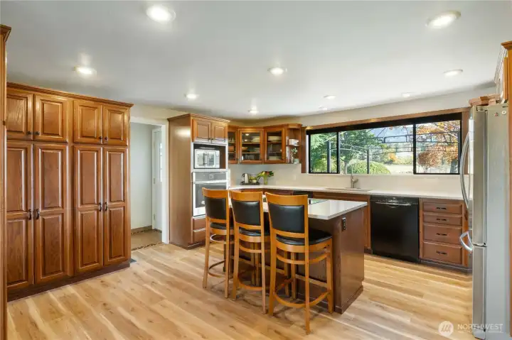 ~Mt. Rainier View from Updted Kitchen~