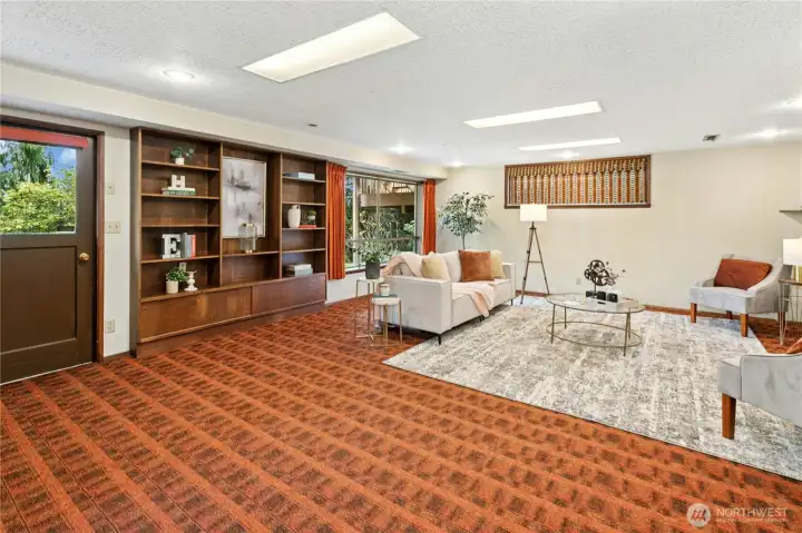 Plenty of room for books and games!