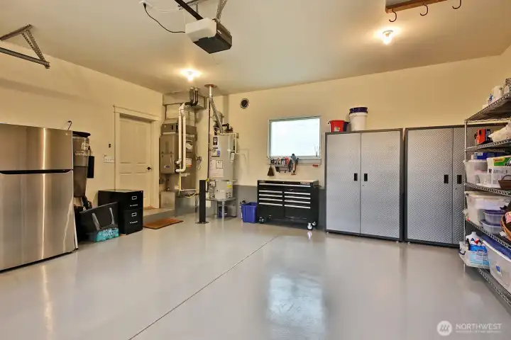 Garage- Spacious and clean. Epoxy flooring