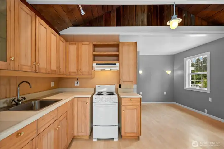 Incredible versatility for MIL suite, rental income, etc.