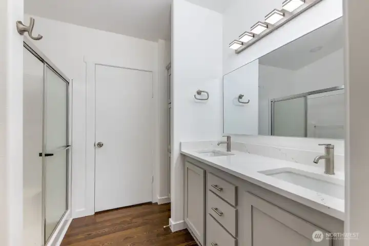 Primary Bathroom w/double vanity, extra storage cabinets Primary Bathroom w/double vanity, extra storage cabinets