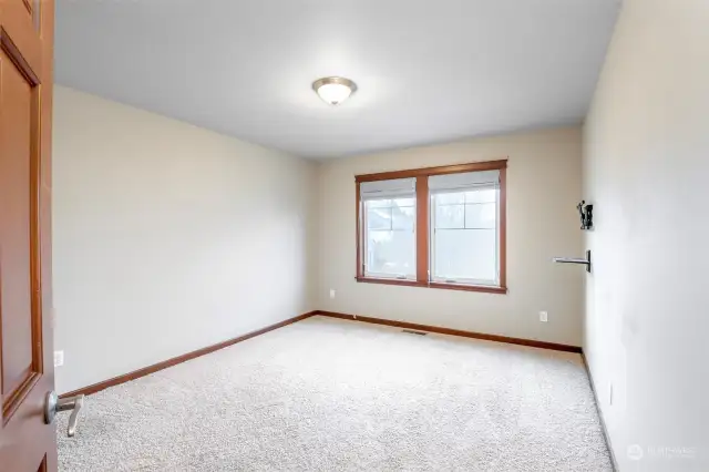 Large front bedroom