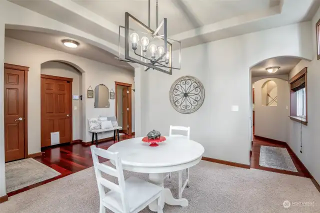 Formal Dining Room with adjoining Butler's Pantry