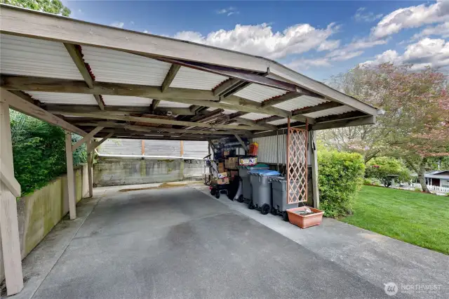 The carport.