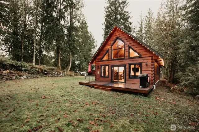 Large level lot nestled among the trees