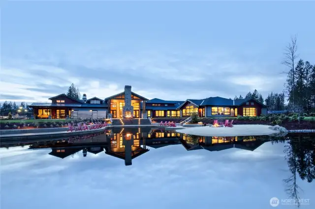 Just minutes from the Seven Summits Lodge! It's easy to stay active with the athletic gym, indoor pool, billiards hall, pickleball courts, and nearly endless clubs, classes, and events! This community boasts over 25+ miles of maintained trails!