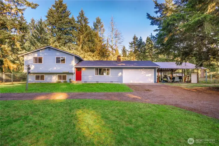 Welcome to this Spanaway Gem on 2.52 acres