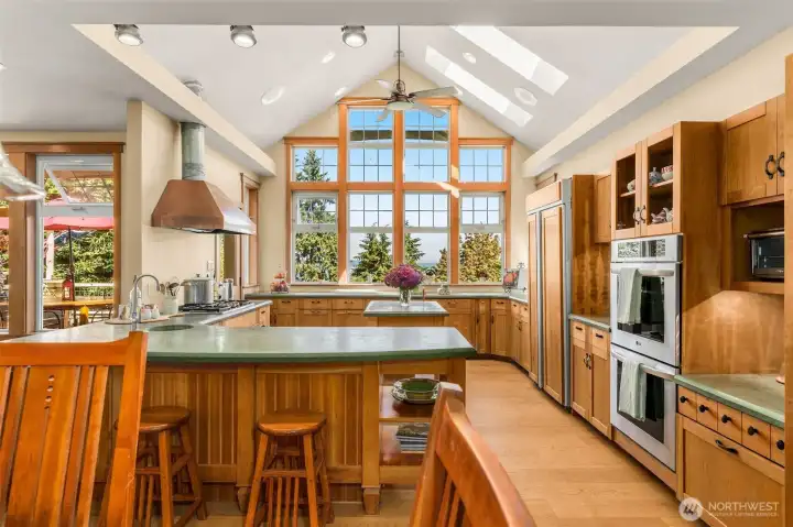 So much natural light!