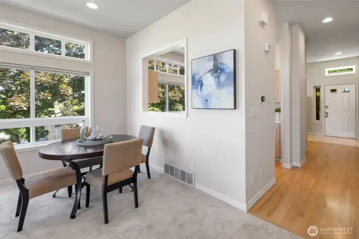 Dining room that can be expanded for entertaining