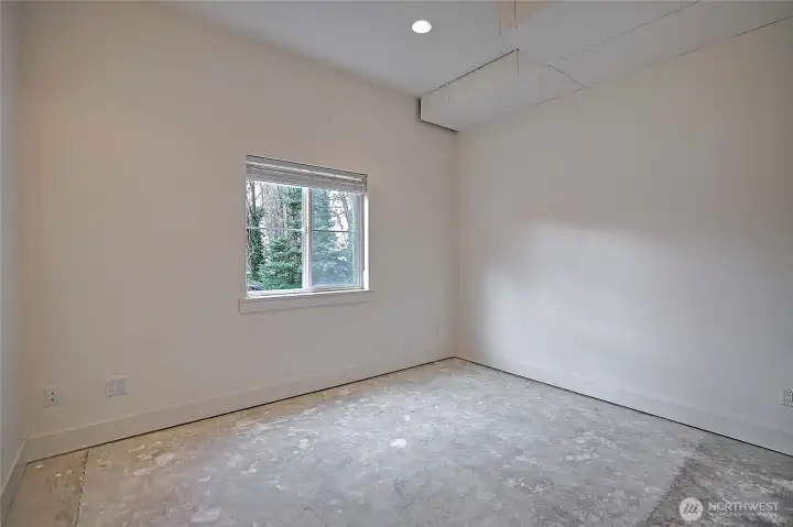 Extra flex room in the garage, that would make a great home office, Gym or guest suite.