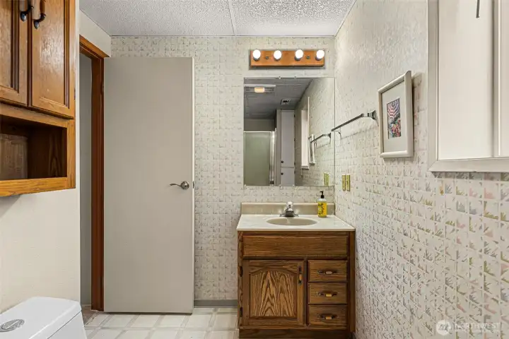 Downstairs 3/4 bathroom