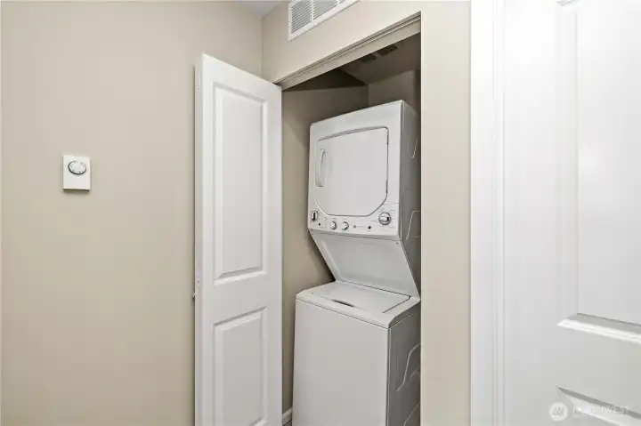 Washer and Dryer to Stay