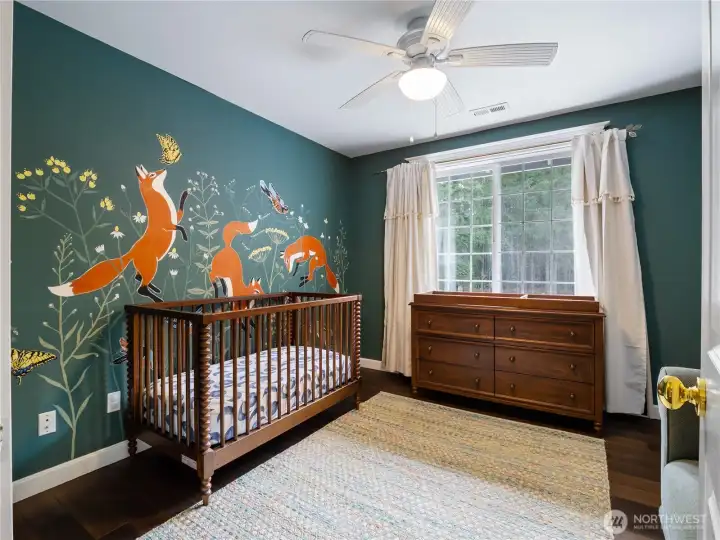 1 of 2 additional upstairs bedrooms