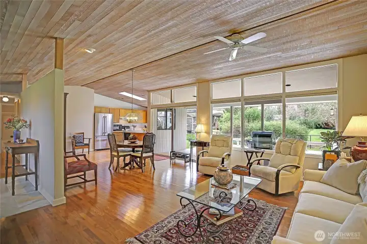 Open and Bright Interior, w/ Covered Outdoor Living Space~