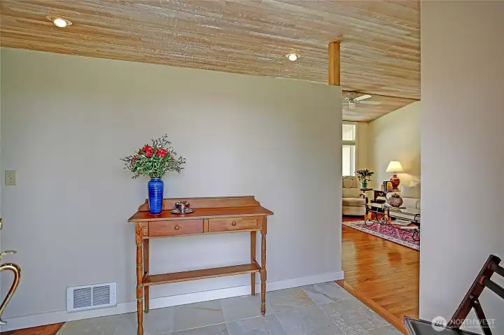 Entry Foyer Greets You w/ Fresh, Airy Interior~