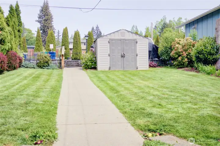 Large shed stays