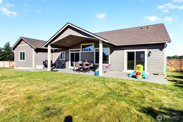 Large covered back patio, perfect for entertaining.