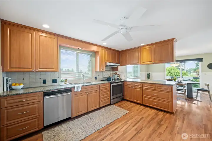 Well-designed kitchen features abundant cabinetry, generous counter space, and an open layout. Well-designed kitchen features abundant cabinetry, generous counter space, and an open layout.