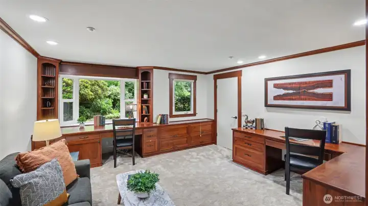 Home office desks