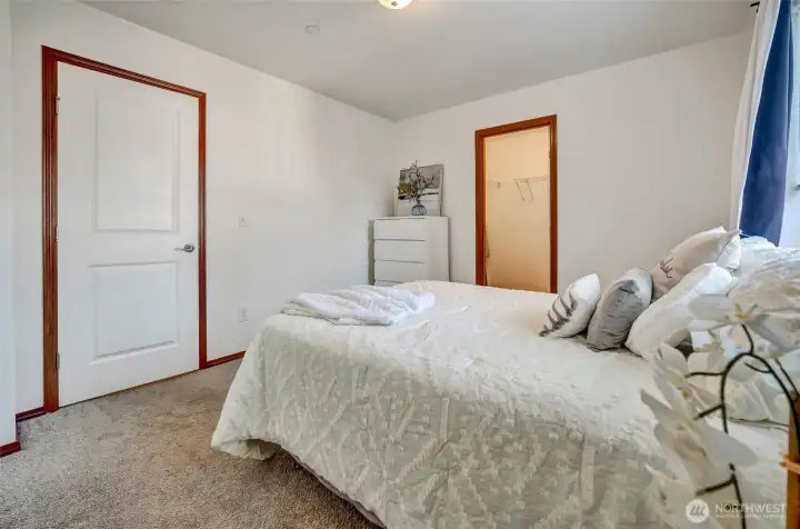Walk in closet in both upper floor rooms Walk in closet in both upper floor rooms