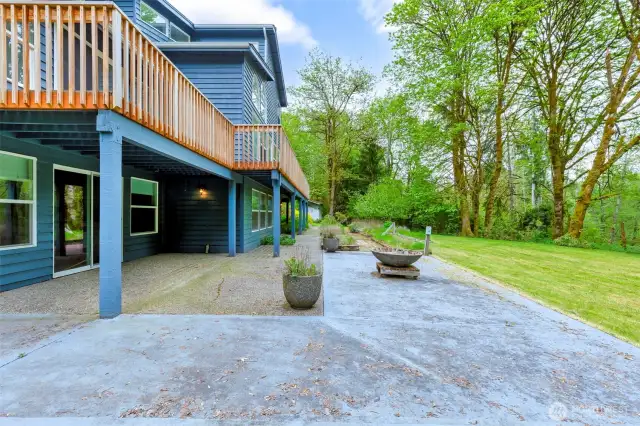 back lower patio